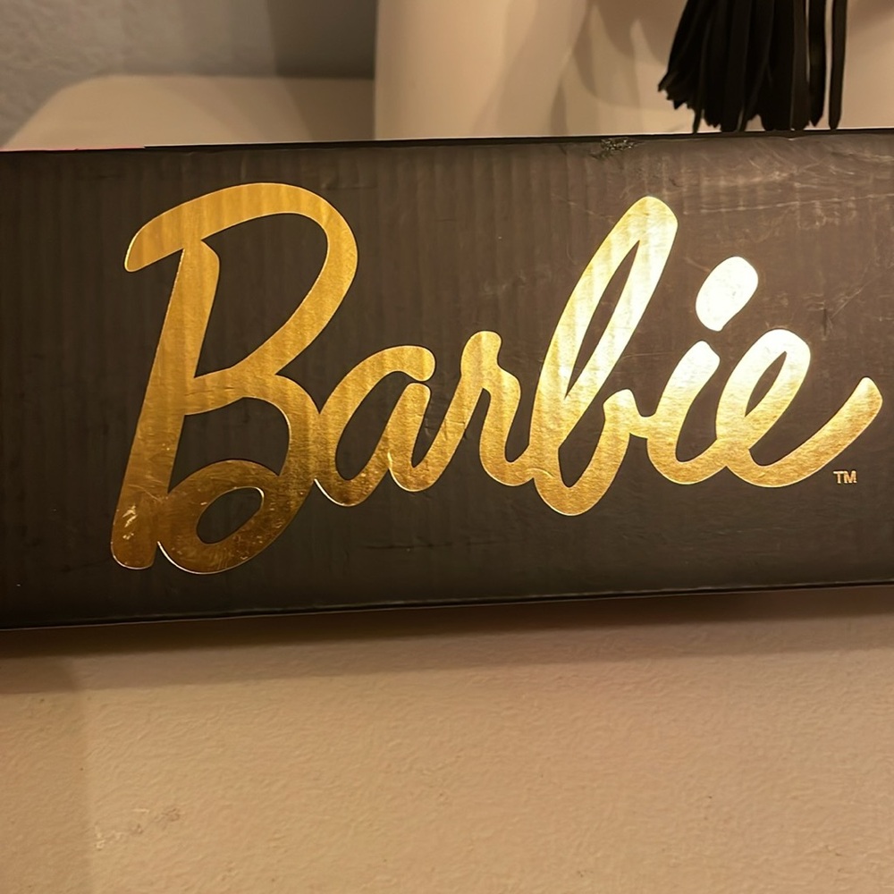 Chi x Barbie Curl Wand 1β 60th Anniversary Barbie Curling iron Dreamhouse NEW - Picture 3 of 16